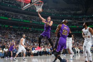 Buss Family to Sell Majority Stake in Lakers for Record $10 Billion