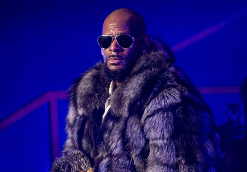 R Kelly Reportedly Terrified Following Prison Overdose
