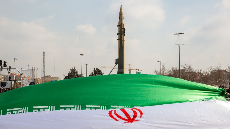 U.S. Spy Agencies Assess Iran Remains Undecided on Building