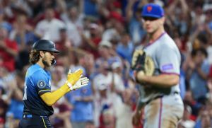 SOURCE SPORTS: Mets' Chalk Up Their 7th Loss In A Row In 10-2 Loss To The Phils