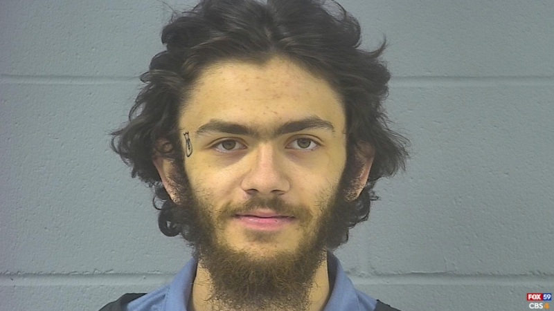 Docs: Indy teen arrested for pointing gun at clerk for bag of chips, chase