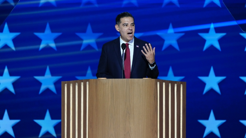 Democrats Elect Robert Garcia for Top Oversight Post in House