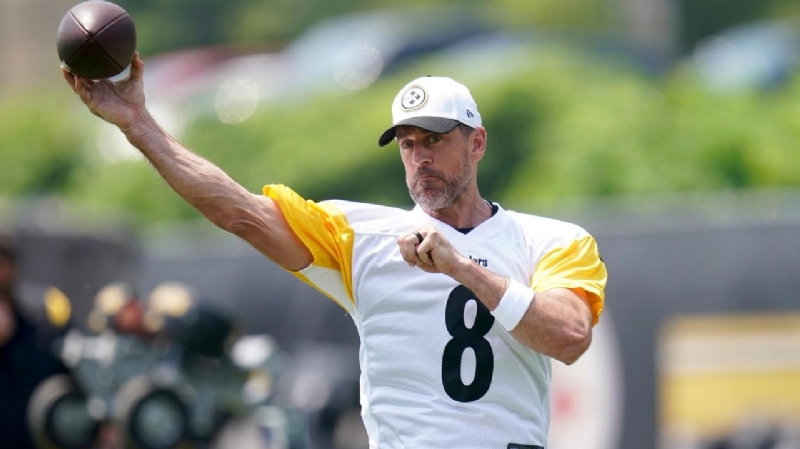 Steelers QB Aaron Rodgers is 'pretty sure' the 2025 season will be his last in the NFL