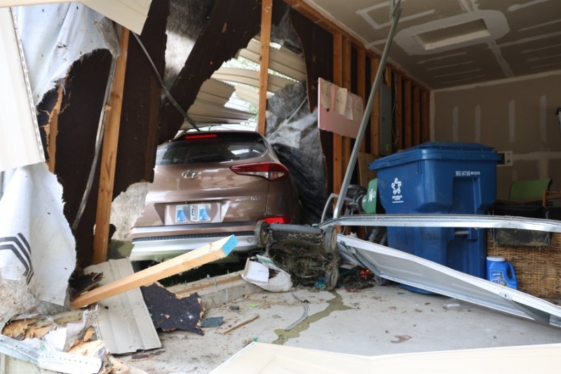 IFD: Teen driver strikes 2 homes on Indy's far east side