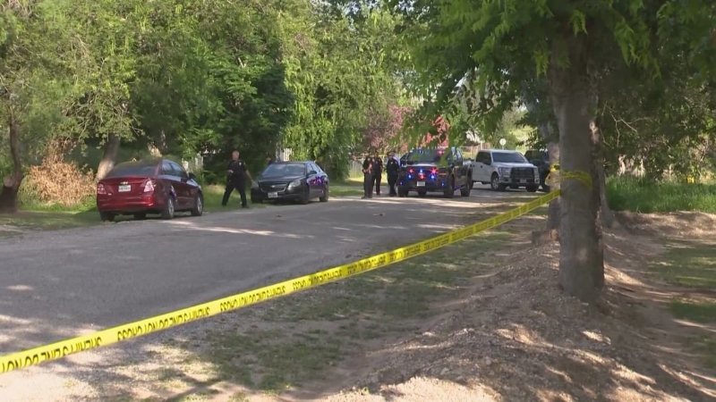 1 shot by Elmendorf officer after allegedly breaking into home