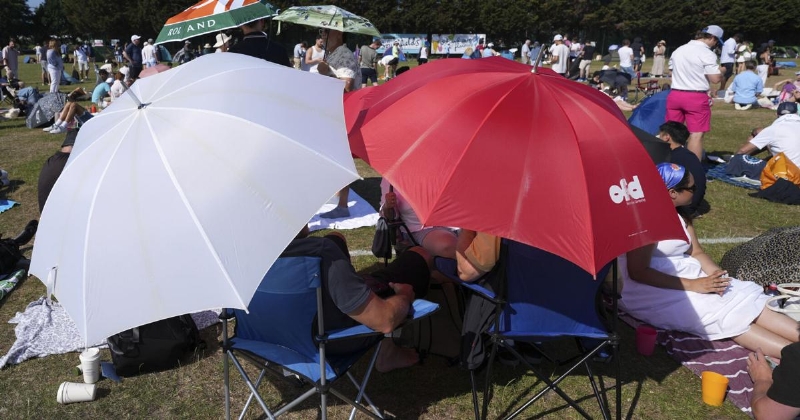 Wimbledon is hit by record-breaking Day 1 temperatures as the tournament gets started