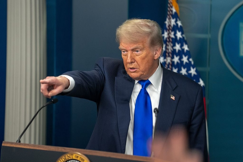 Trump Demands Apologies For "Unpatriotic" Iran Bombing Stories; CNN, NY Times LOL