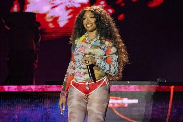 'I Can Catch 'Em, But I Can't Keep 'Em': SZA Keeps It Real On Her Dating Woes