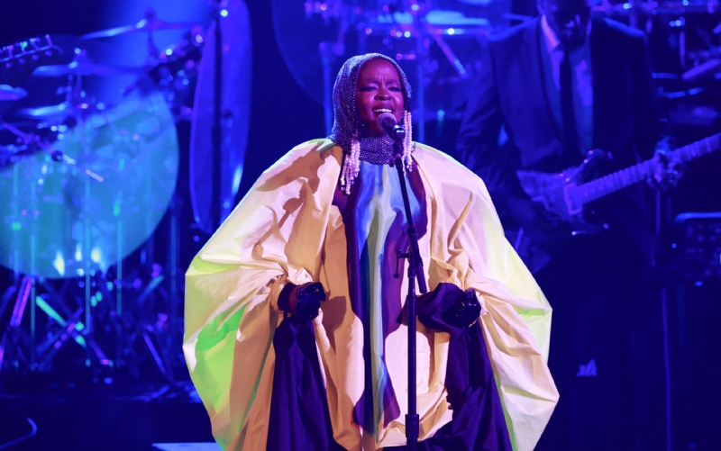 Lauryn Hill Wows Fans With Performance Of Bob Marley's "Turn Your Lights Down Low" At Reggae Sumfest