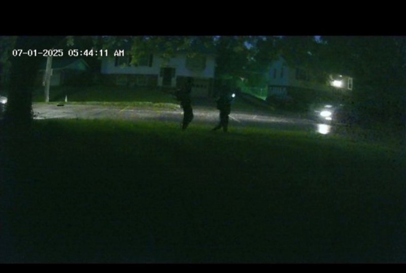 Thieves caught on camera busting out windows, ransacking cars across Indianapolis