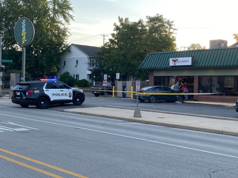 Suspects crash vehicle into Noblesville gun store during burglary