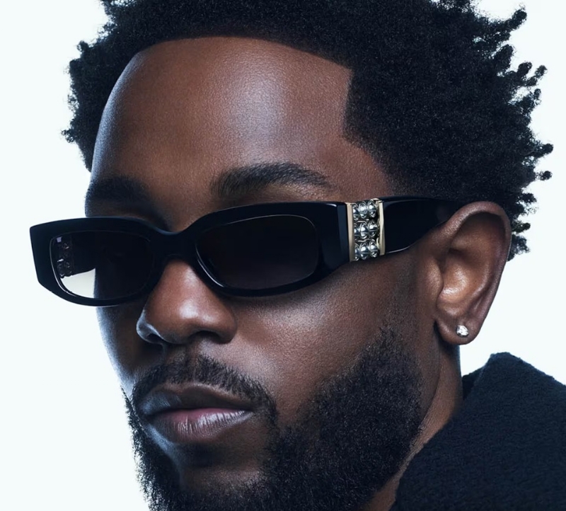 Certified Diamond Boy: Kendrick Lamar Turns A Diss Into A Plaque