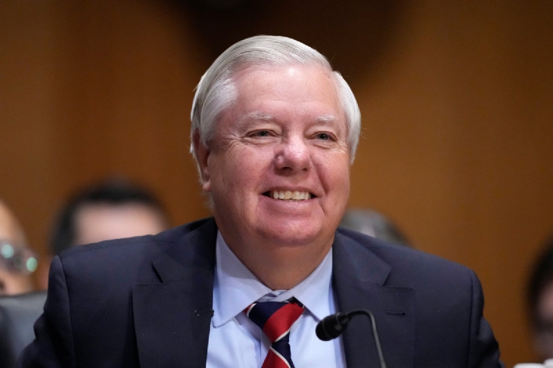 Lindsey Graham facing uphill battle to reclaim Senate seat despite Trump endorsement