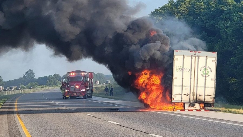 Semi fire closes I-65 in Clinton County