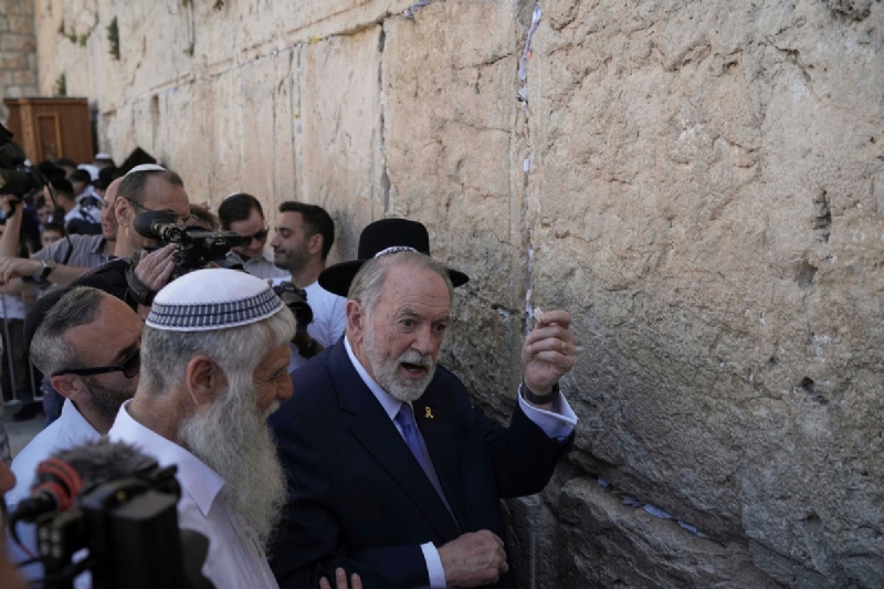 US ambassador to Israel makes surprise visit to Netanyahu's corruption trial