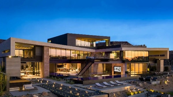 Luxury Mansion in Henderson Sells for $25.25 Million in Record-Breaking Deal