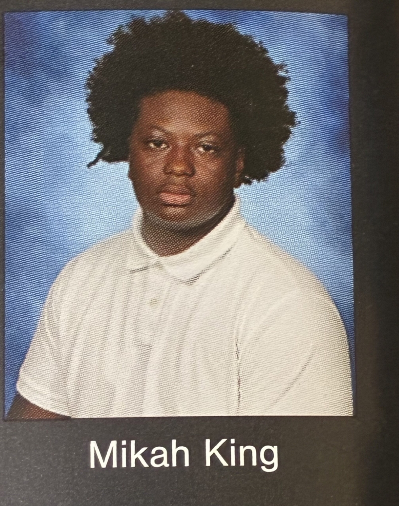 Breaking News: Arabia Mountain High football player dies after medical emergency during practice - O