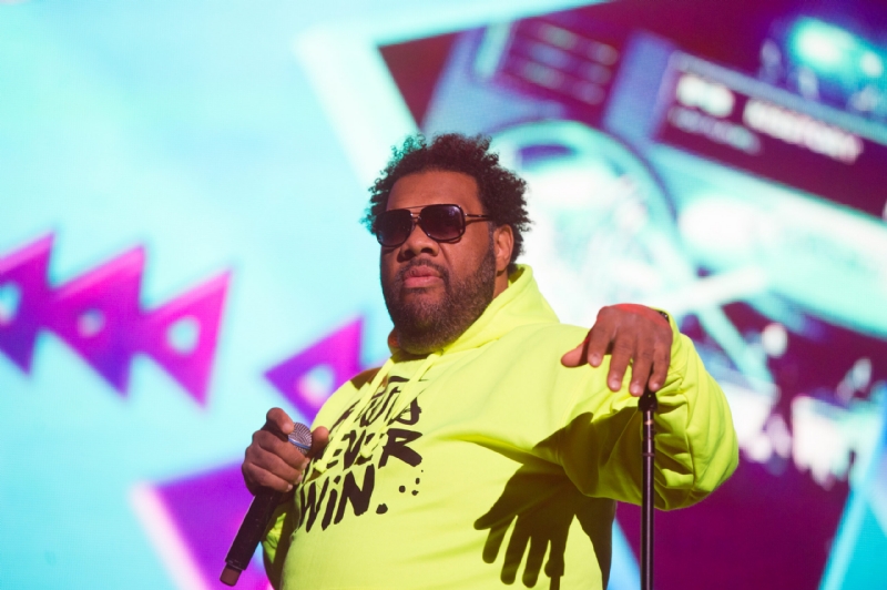 Fatman Scoop Tragically Passes Away After Collapsing Onstage Mid-Performance