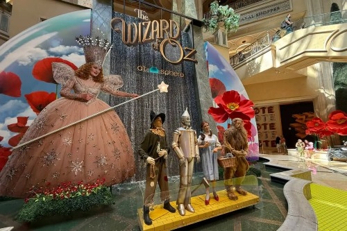Wizard of Oz Display Debuts at The Venetian Las Vegas