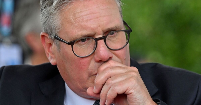 GB News halted for major 'breaking news' as Keir Starmer embarrassed again