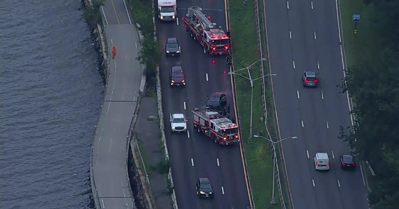 Henry Hudson Parkway crash causing heavy delays on West Side of Manhattan