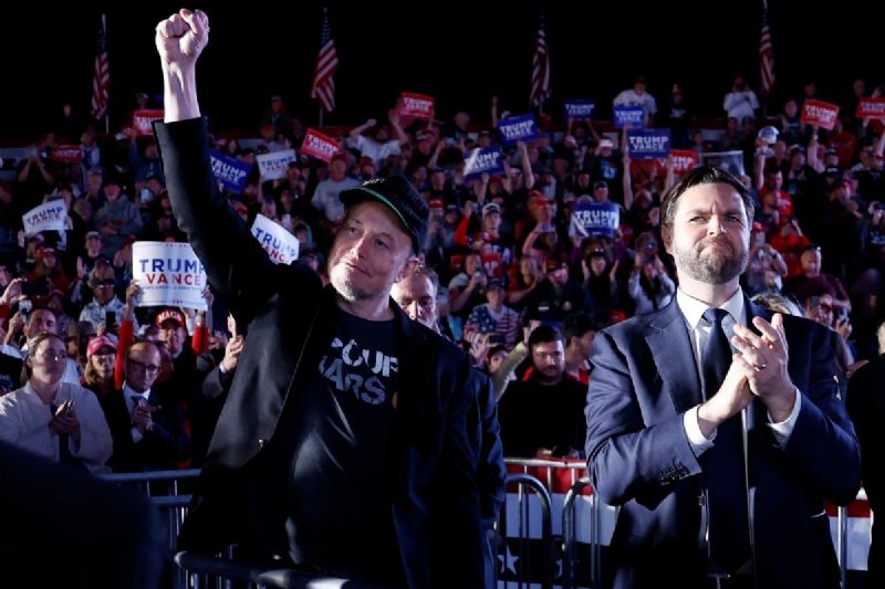 Elon Musk is already giving up on plans to start his own party