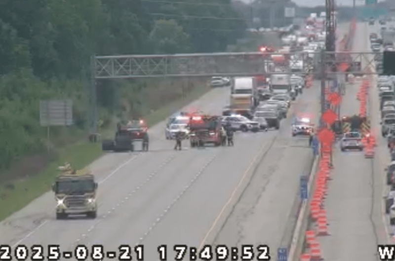All lanes closed on 465 EB on north side due to vehicle fire