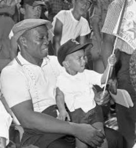 SOURCE SPORTS: Willie Mays' Son Makes Effort To Halt Auction Of His Dad's Most Coveted Awards