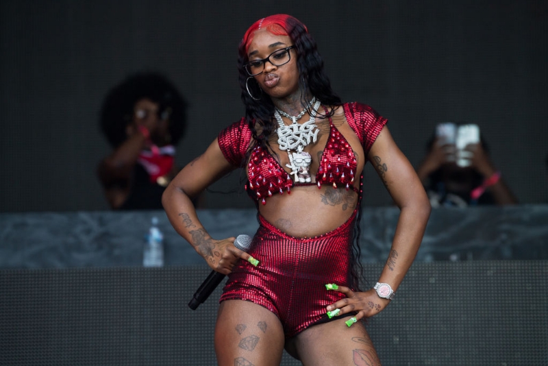YOUNNNNN! Sexyy Red Becomes Lil Durk's Passenger Princess In 'Hellcats SRTs 2'