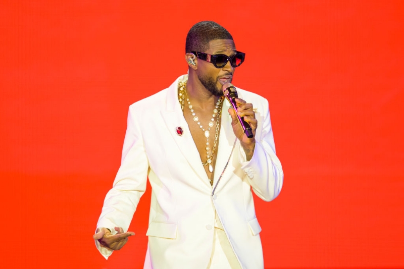 Usher Is Reportedly Planning To Announce Global Tour Following Super Bowl Performance