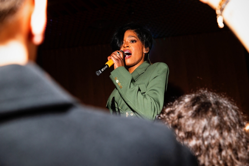 Azealia Banks Offers Cleotrapa 50 Chicken Salads For Their Halloween Concert After Ice Spice Drama