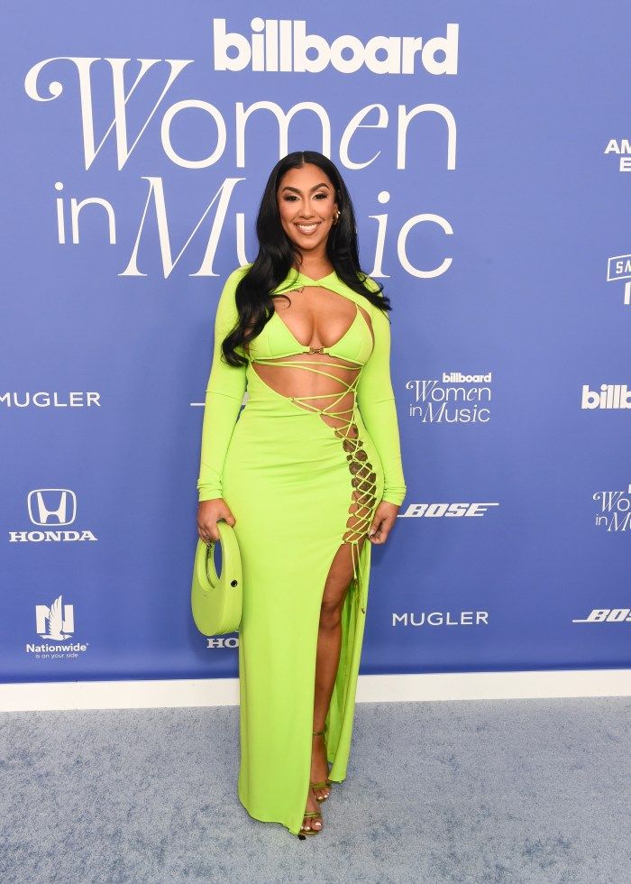 Sun's Out, R&Buns Out: Queen Naija Applies Pool Day Pressure With Double Cheeked Up Thirst Traps Ahe