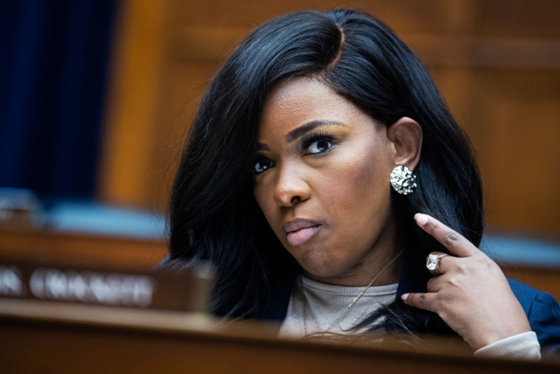 GOPropaganda: Rep. Jasmine Crockett Calls Out GOP's Anti-DEI Racism During House Oversight Committee