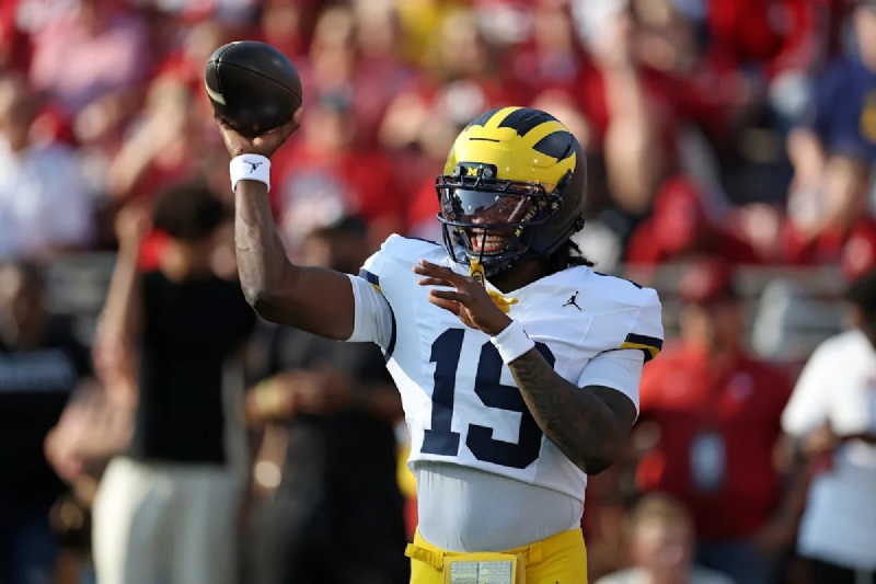 College football live scores, games: Michigan vs. Oklahoma and more
