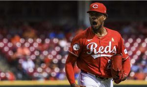 SOURCE SPORTS: Hunter Greene Shuts Down Mets With 12 Ks, Strikes Out Six Straight to Start