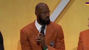 LeBron James Inducted Into Hall of Fame with Redeem Team