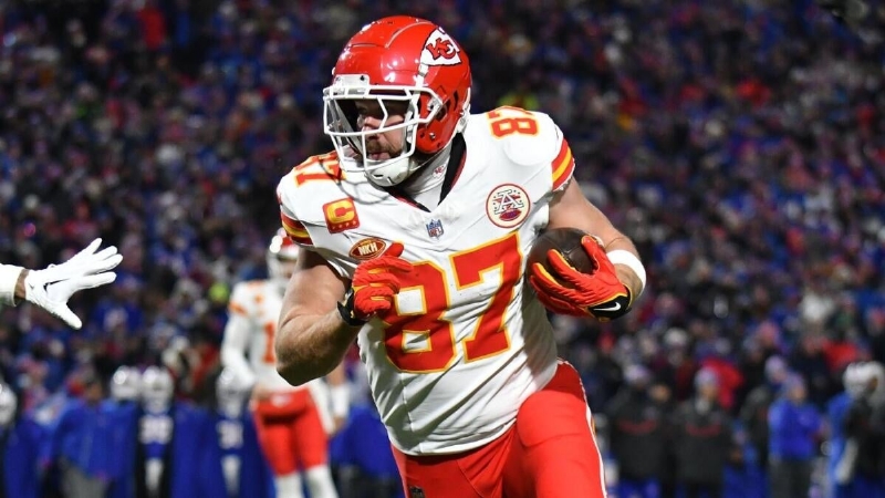 NFL DFS, Week 2: DraftKings, FanDuel daily Fantasy football picks include Travis Kelce, Christian Mc