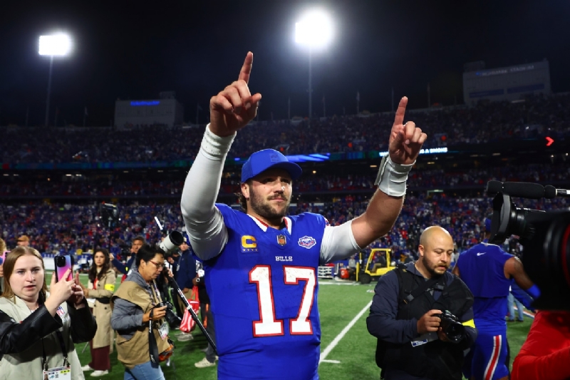 Here's where to watch football for free this week following the Streameast shutdown
