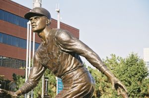 SOURCE SPORTS: Pittsburgh Pirates To Honor "Roberto Clemente Day" With Their First Ever Live Broadca