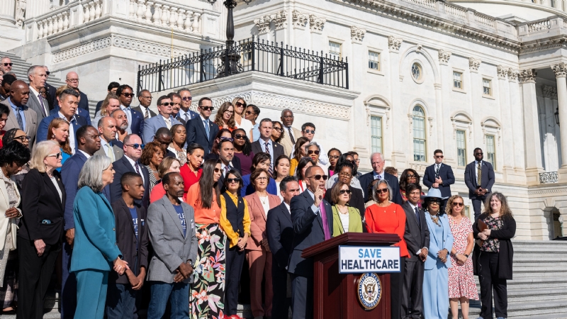 House Passes Spending Extension That Democrats Vow to Block