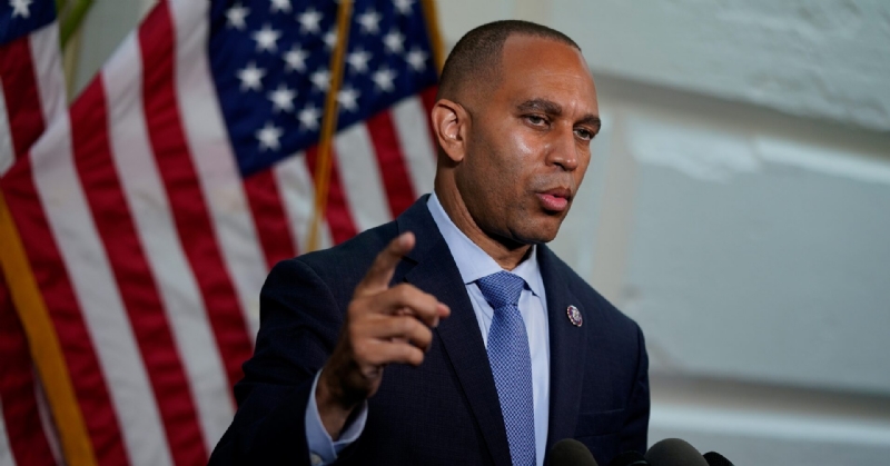 Trump to meet Democratic leaders Jeffries, Schumer to discuss government funding