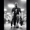 Leg lunges with the 45 plates @goldsgym