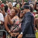 Actor Shemar Moore takes a selfie with a fan