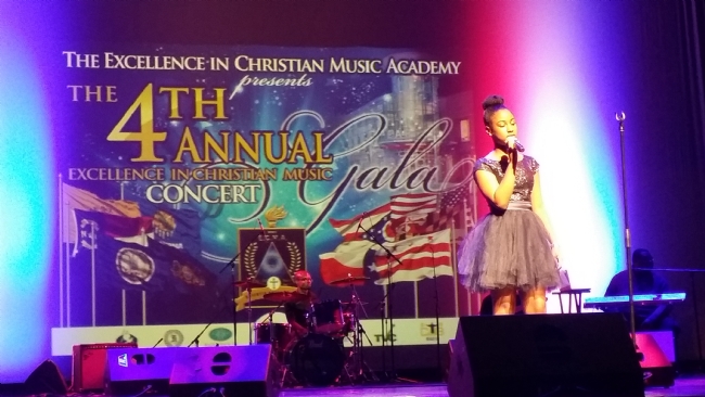 Mara Suggs performance at ECMA Awards