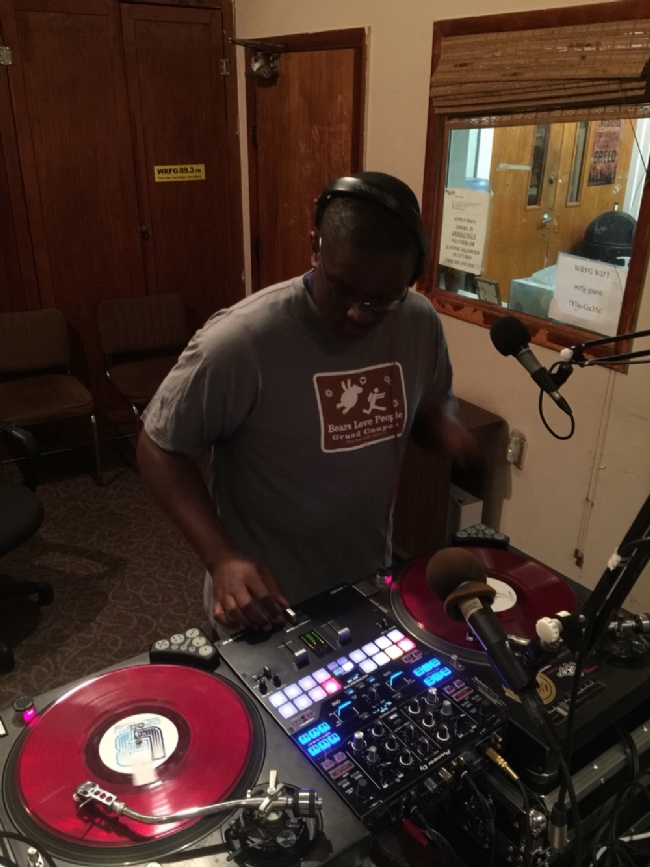 Radio Tab Photo - My Test App