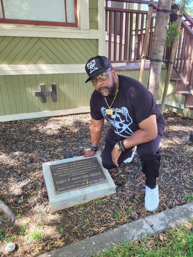 Visiting the home of Huey P. Newtons father