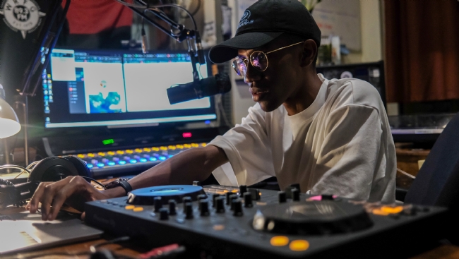 Elijah's ambient mix during Wednesday Night Watch