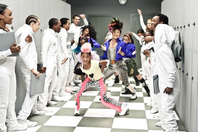 "Whip My Hair" video
