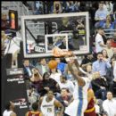 Wizards Andray Blatche dunks for 2 of his game high 36 pts