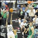 Wizards Jordan Crawford shoots over a Boston defender